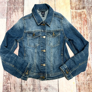 Gap Denim blue jean jacket‎ size M